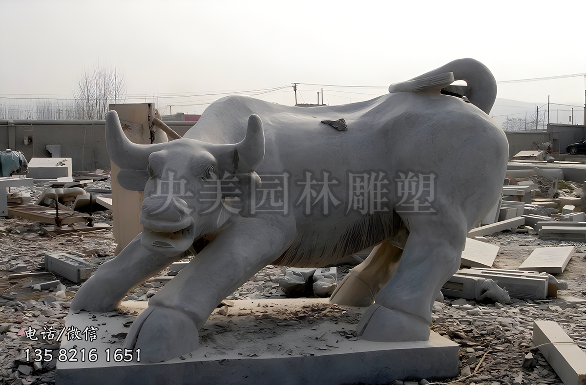 青赢博手机网页版登录入口刻华尔街牛雕塑