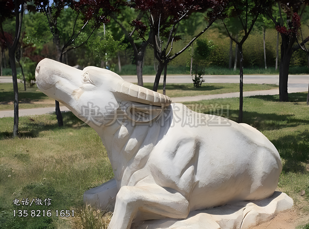 赢博手机网页版登录入口水牛卧地牛雕塑