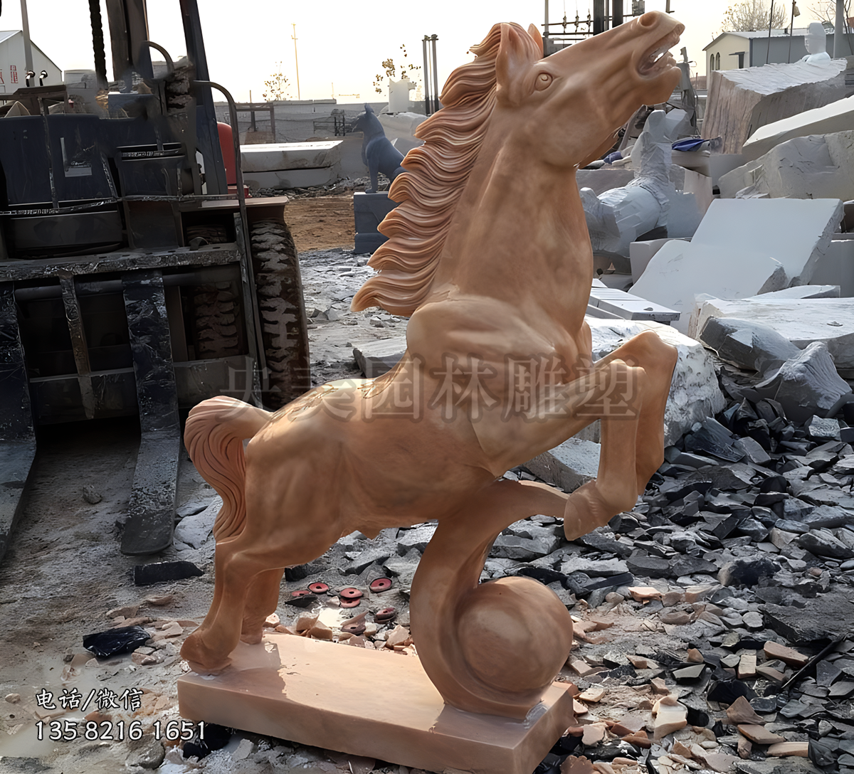晚霞红大理石马雕塑