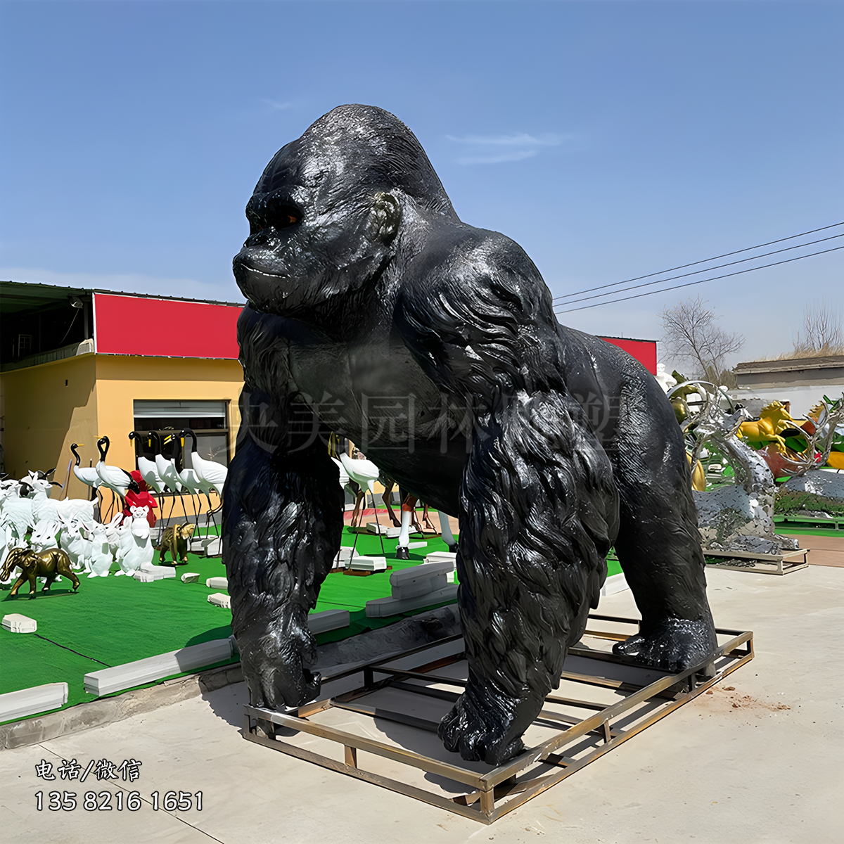 游乐园玻璃钢大型仿真动物猩猩雕塑