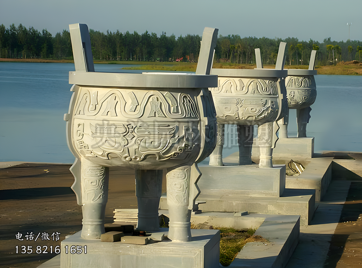 赢博手机网页版登录入口圆鼎景观摆件