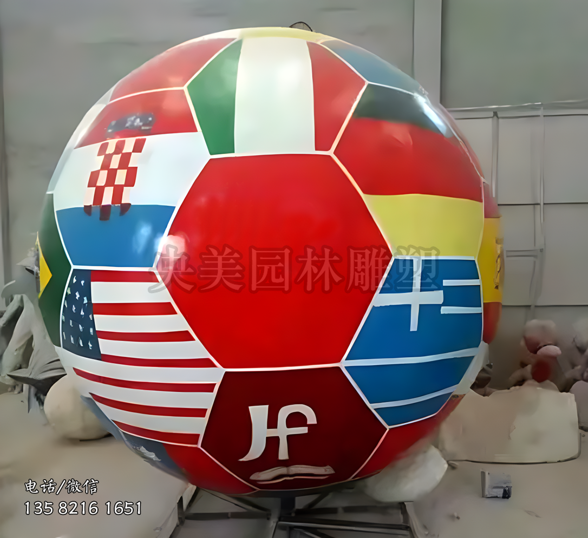 玻璃钢彩绘仿真足球雕塑摆件