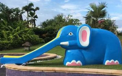 游乐园大象雕塑